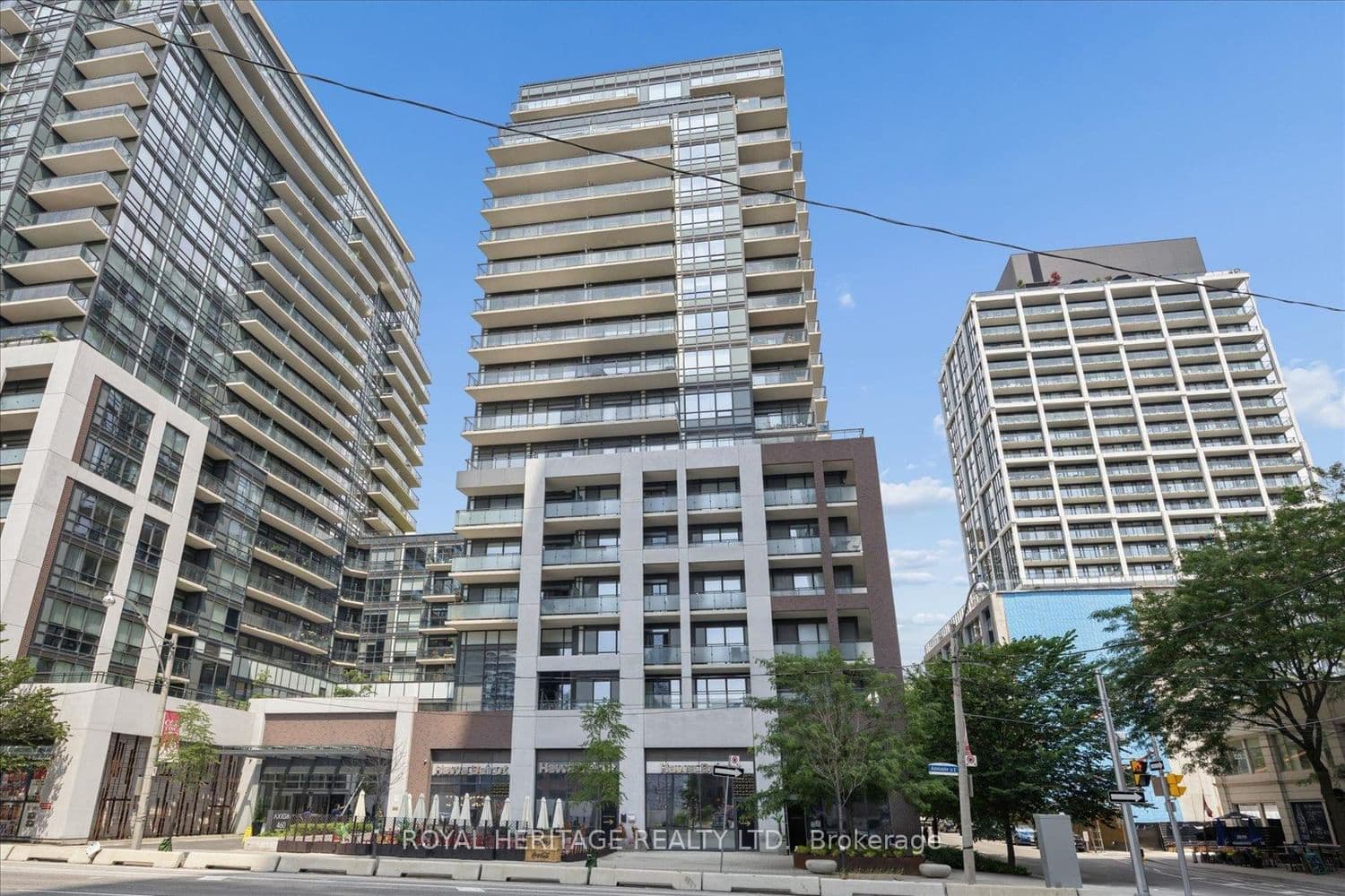 460 Adelaide Street E, Unit PH 122 thumbnail 3