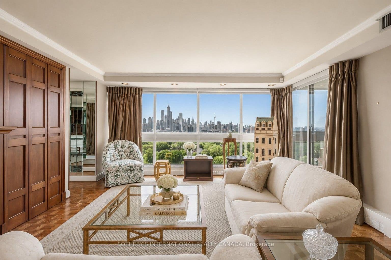 63 St Clair Avenue W, Unit 1801 thumbnail 10