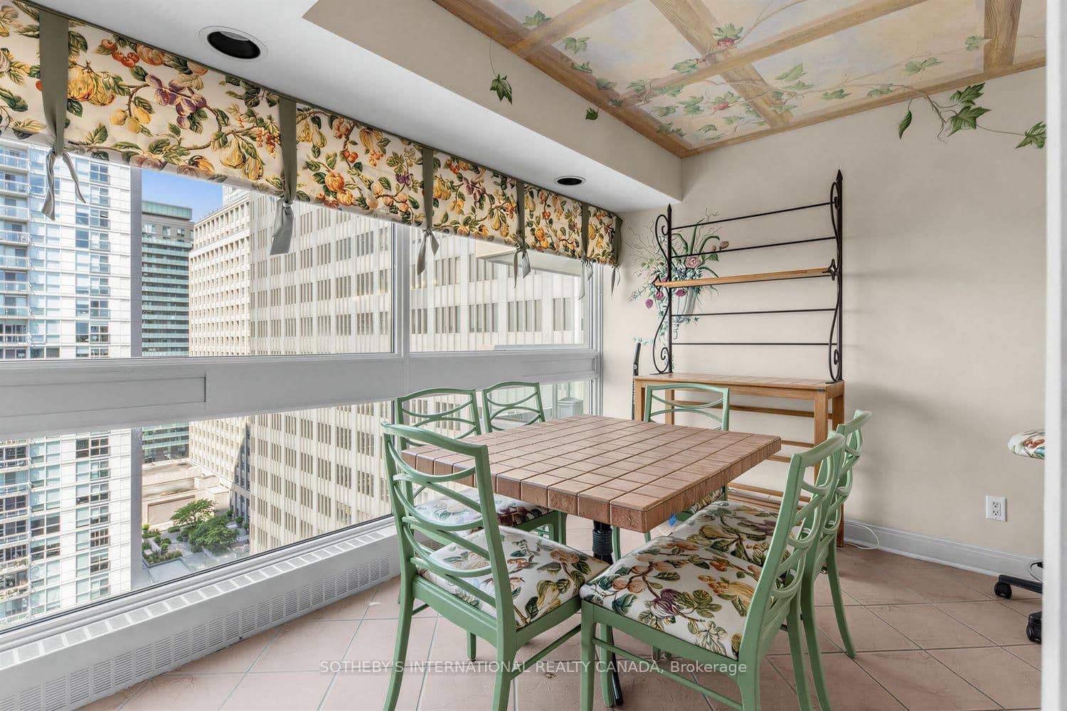 63 St Clair Avenue W, Unit 1801 thumbnail 15