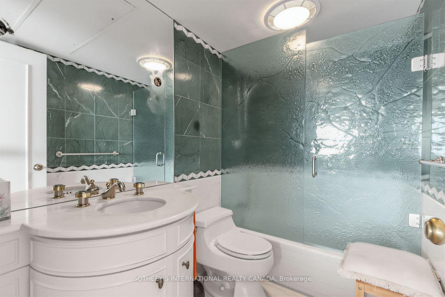 63 St Clair Avenue W, Unit 1801 thumbnail 23