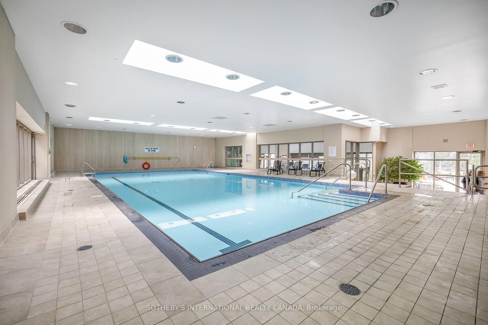 63 St Clair Avenue W, Unit 1801 thumbnail 35