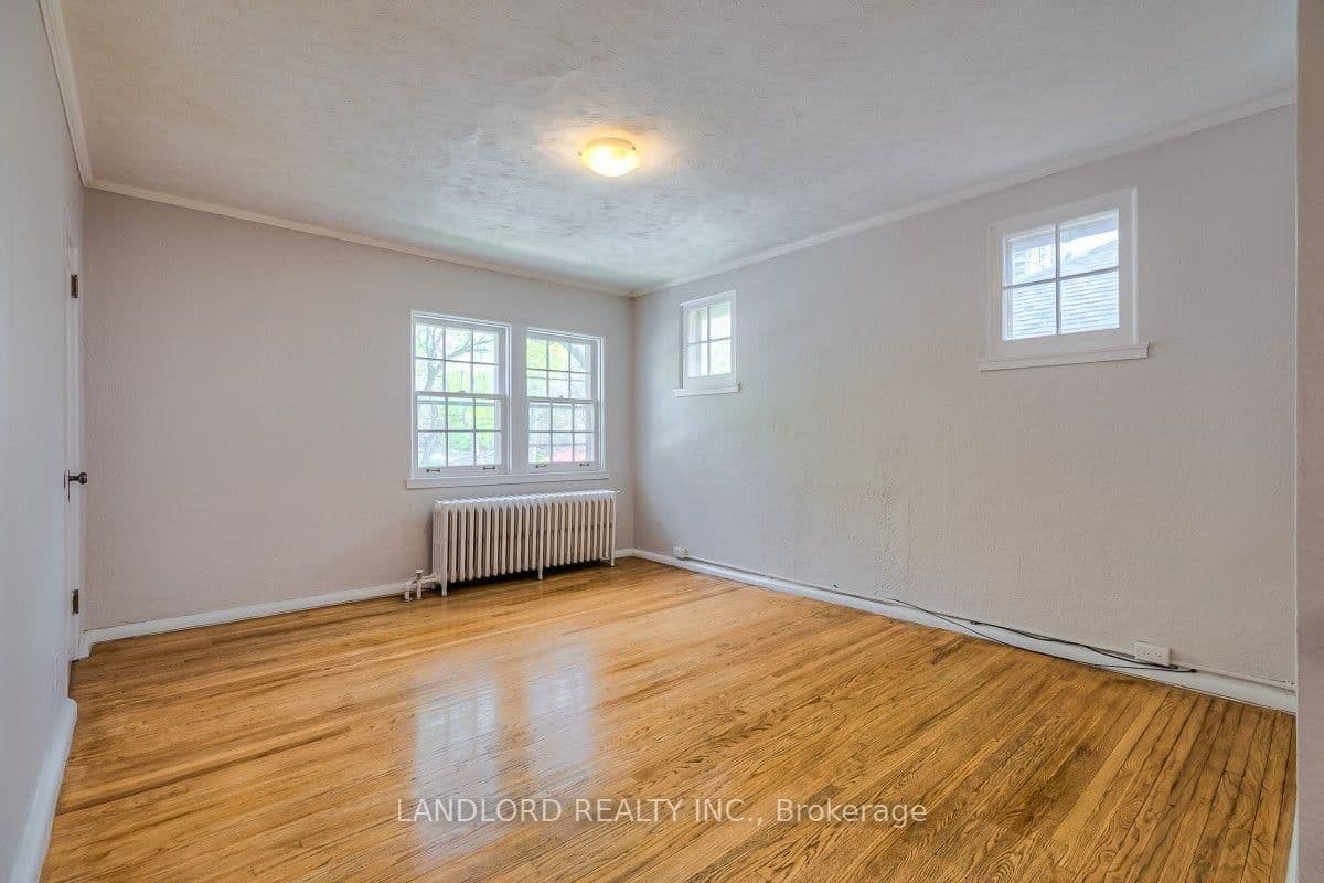 20 Acacia Road, Unit Upper thumbnail 5