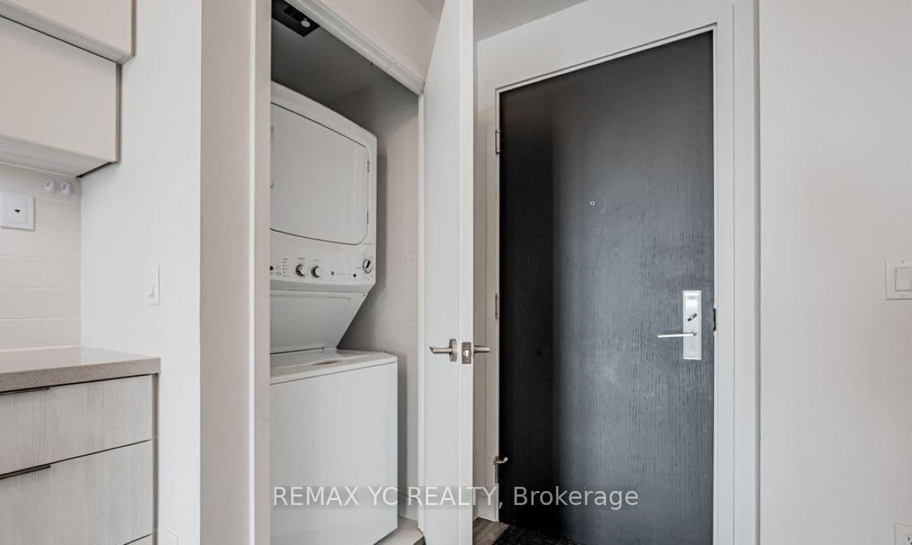 8 Eglinton Avenue E, Unit 5309 thumbnail 10