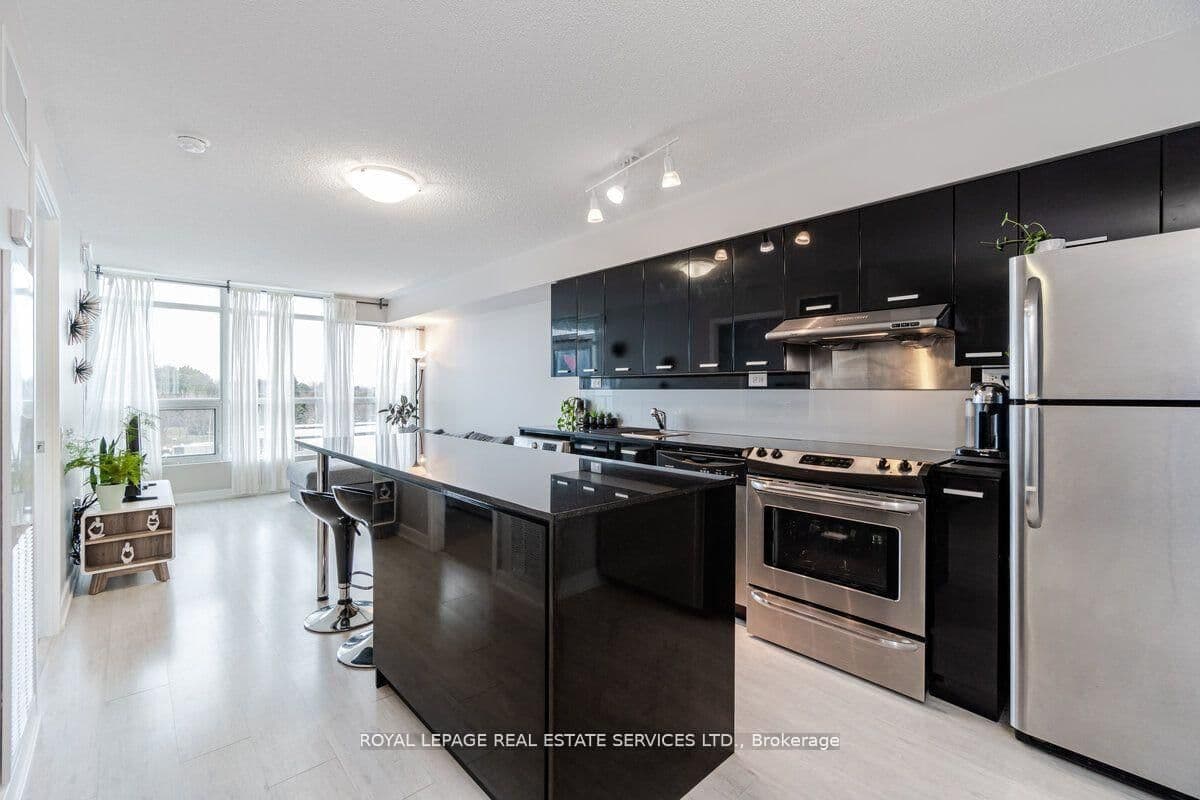 15 Singer Court, Unit 306 - Image 1