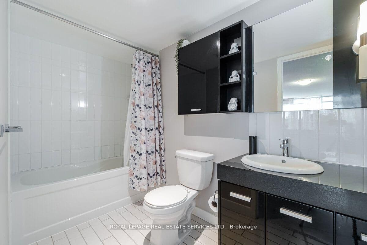 15 Singer Court, Unit 306 thumbnail 13