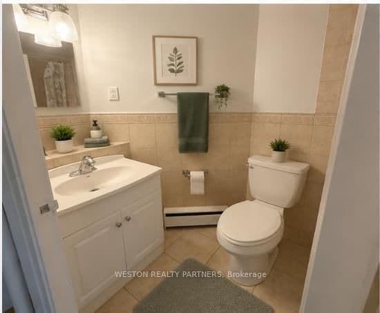 171 Erskine Avenue, Unit 704 thumbnail 7
