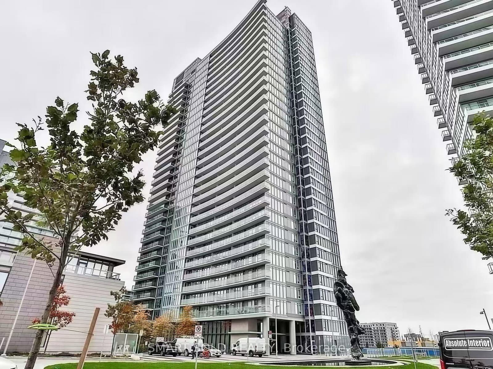 121 Mcmahon Drive, Unit 3208