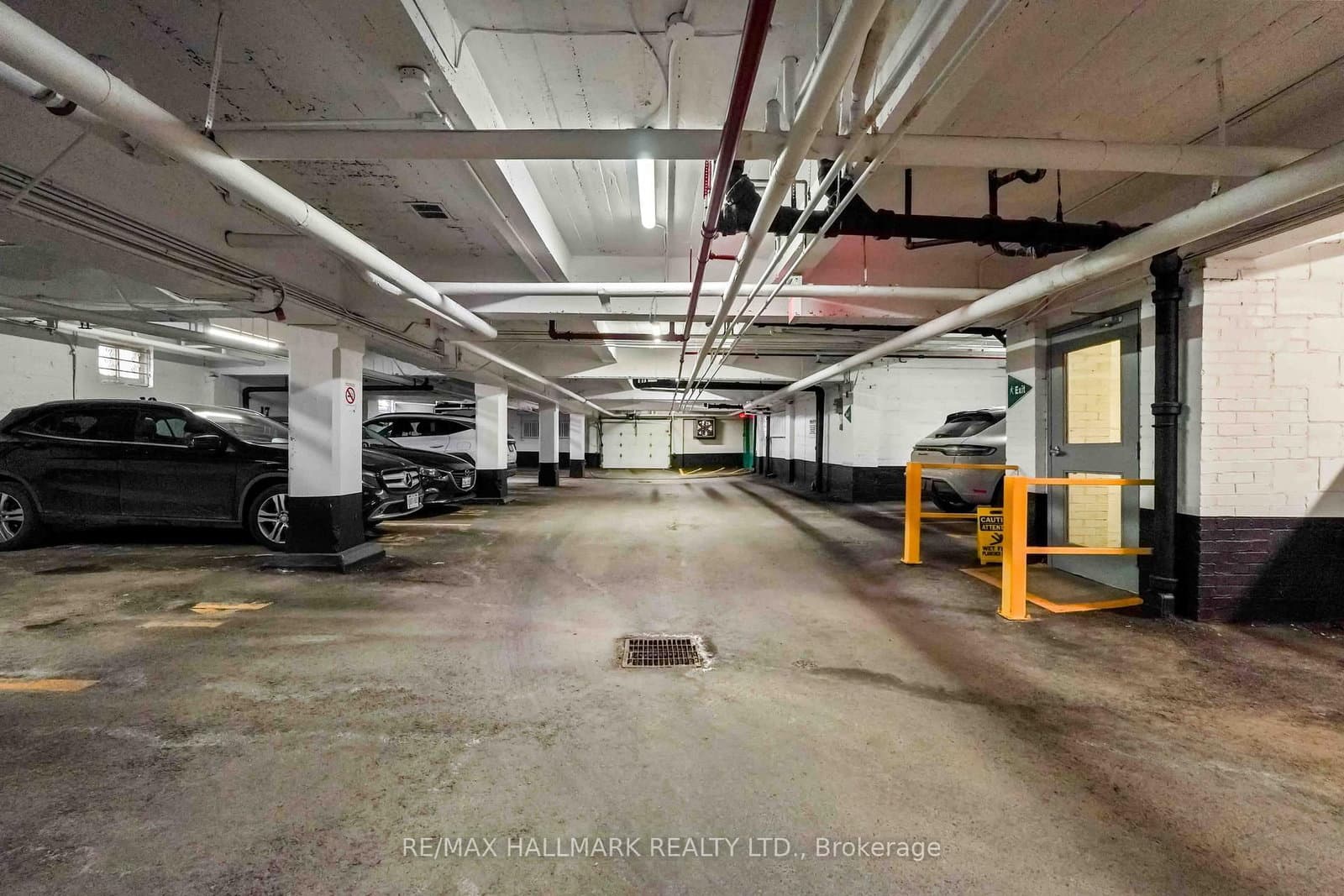111 Oriole Parkway, Unit 202 thumbnail 13