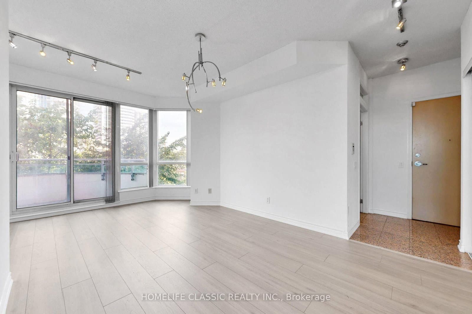 60 Byng Avenue, Unit 303 thumbnail 12