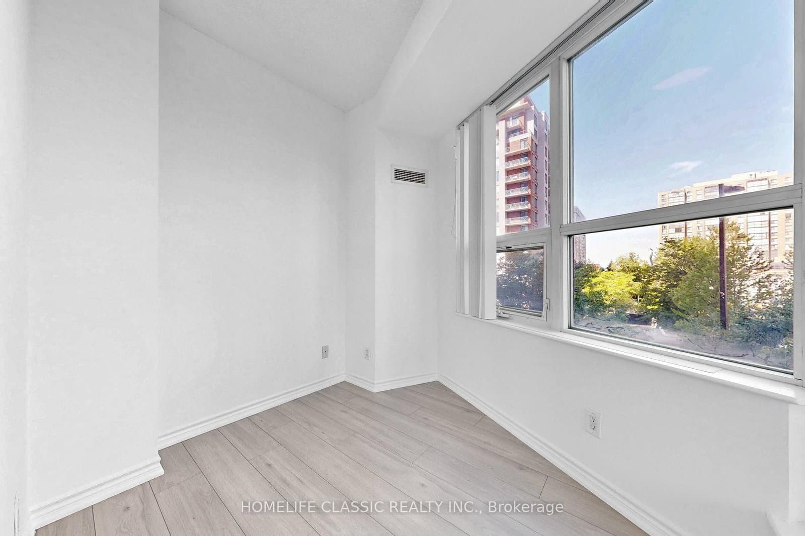 60 Byng Avenue, Unit 303 thumbnail 19