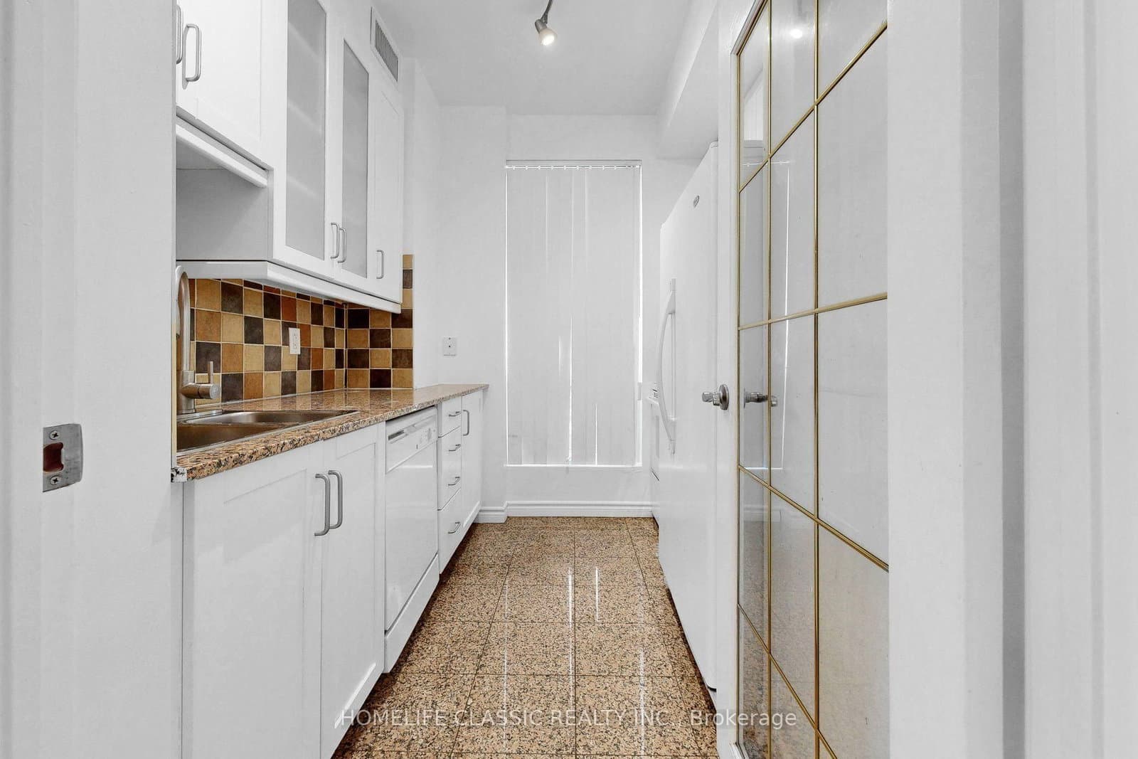 60 Byng Avenue, Unit 303 thumbnail 22