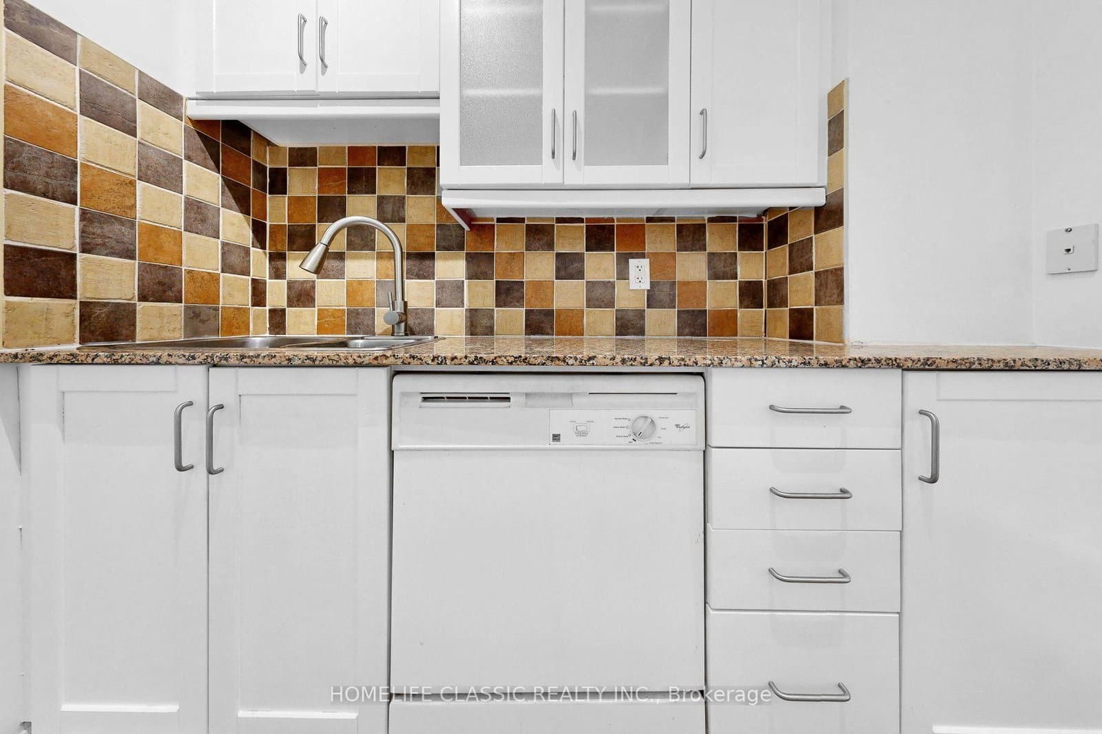 60 Byng Avenue, Unit 303 thumbnail 23