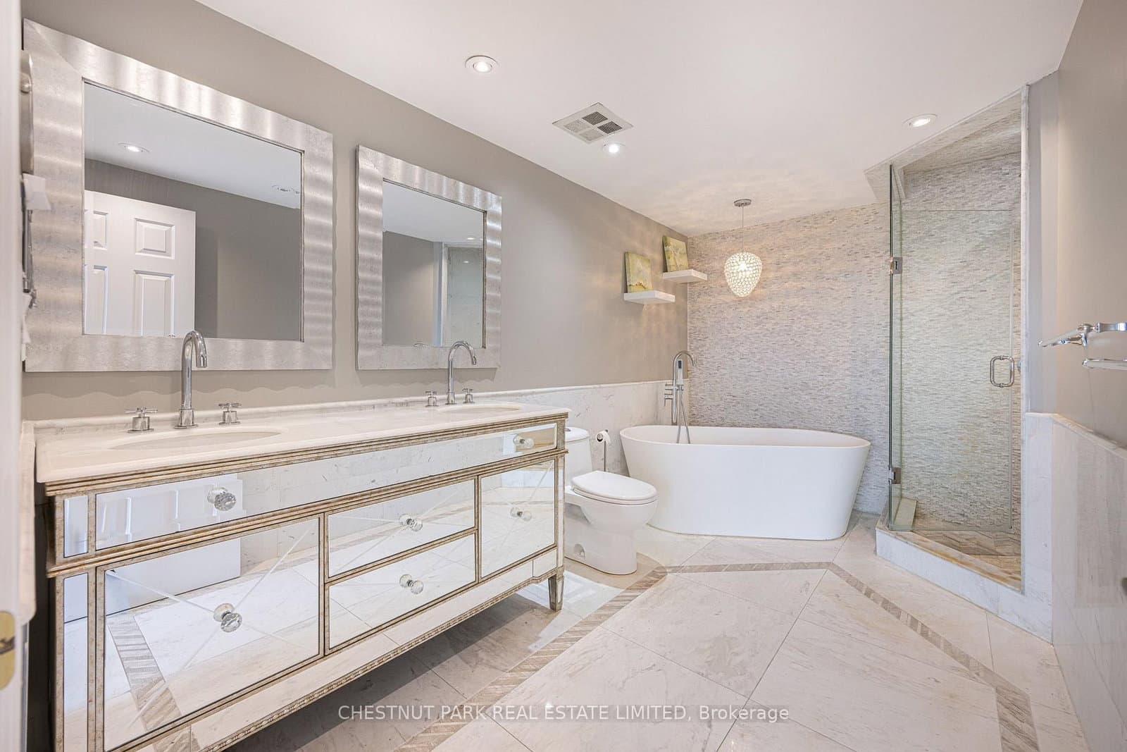 1818 Bayview Avenue, Unit 607 thumbnail 14