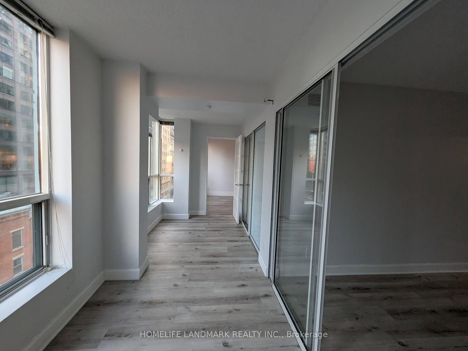 92 King Street E, Unit 805 thumbnail 15