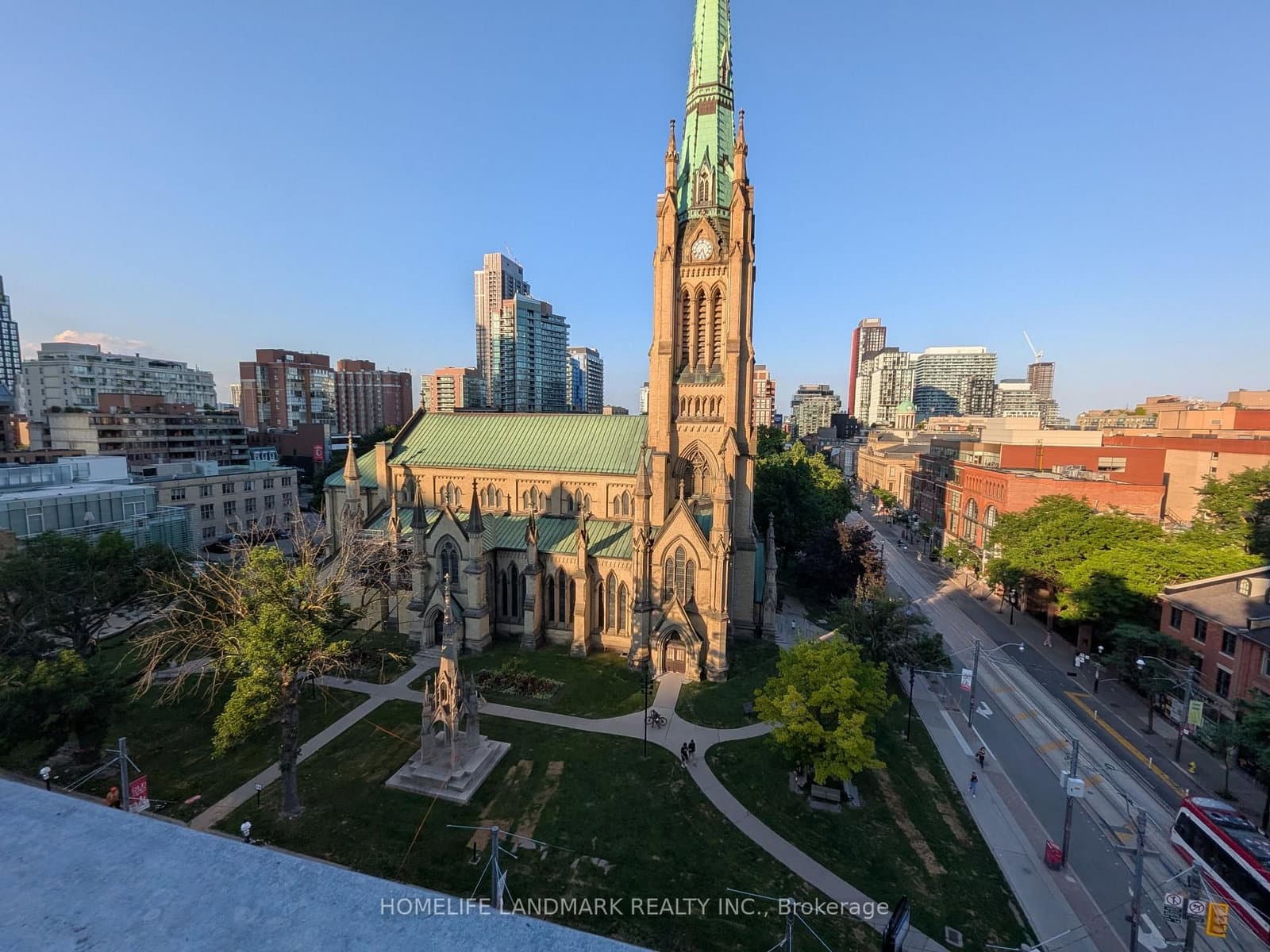 92 King Street E, Unit 805 thumbnail 21