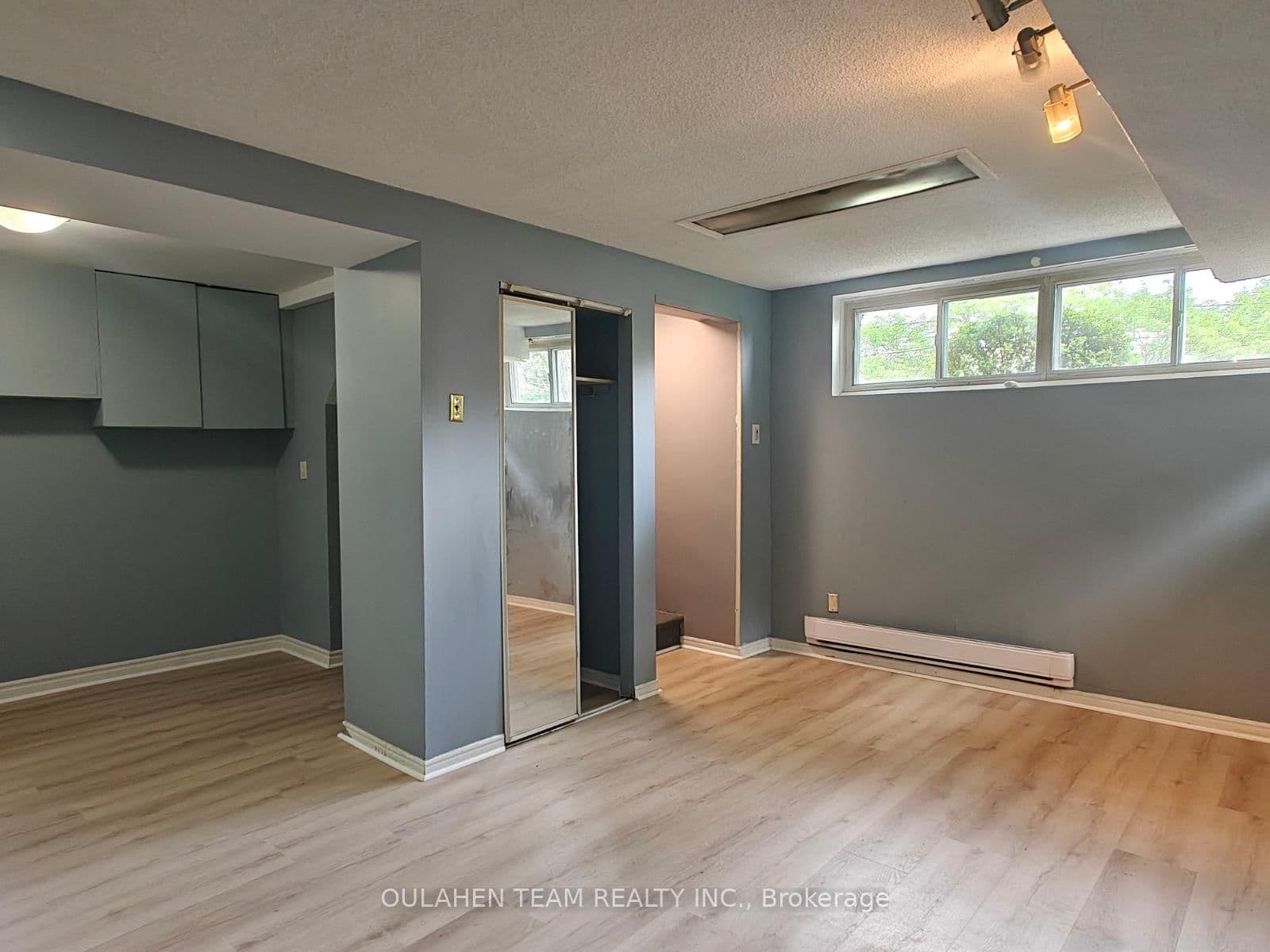 38 Finch Avenue W thumbnail 16