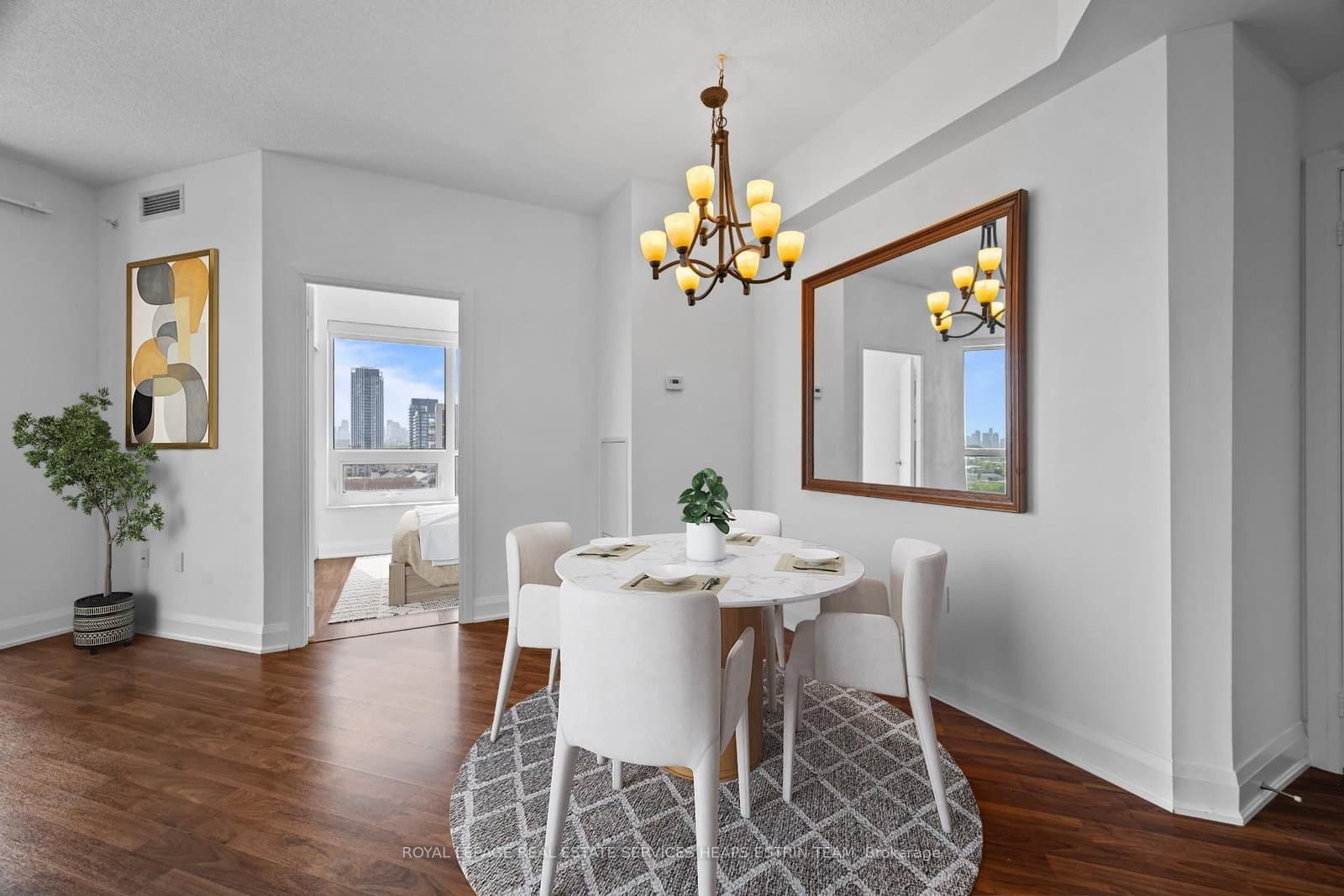 160 Vanderhoof Avenue, Unit 913 thumbnail 10
