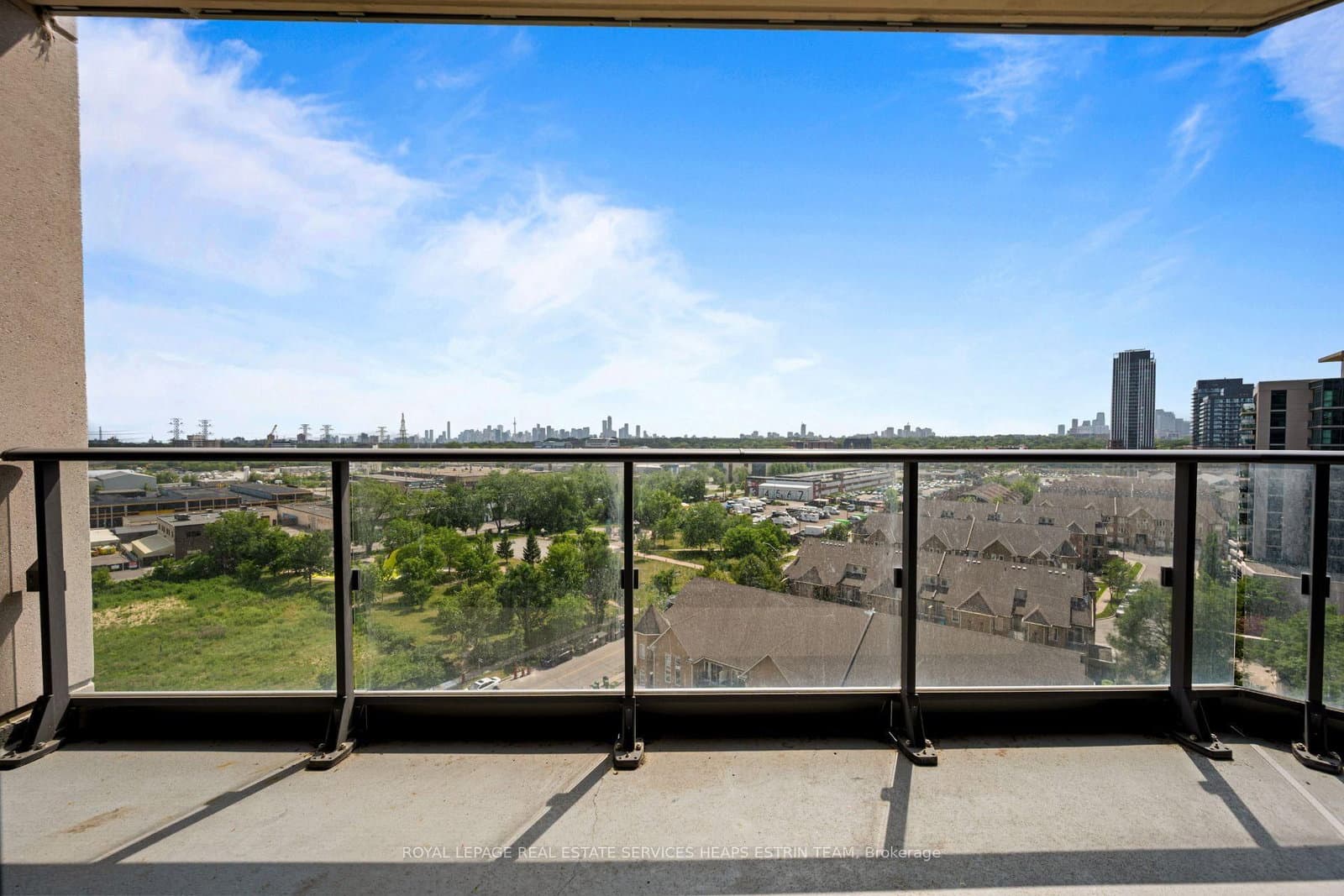 160 Vanderhoof Avenue, Unit 913 thumbnail 6