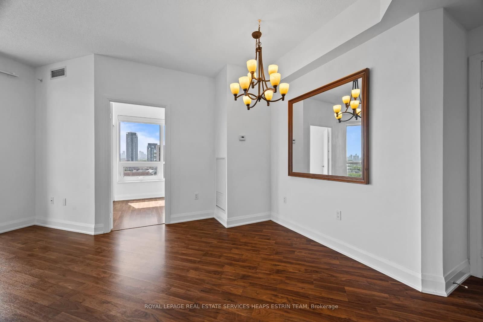 160 Vanderhoof Avenue, Unit 913 thumbnail 9