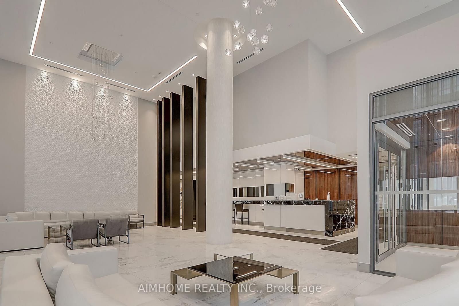32 Forest Manor Road, Unit 2105 thumbnail 2