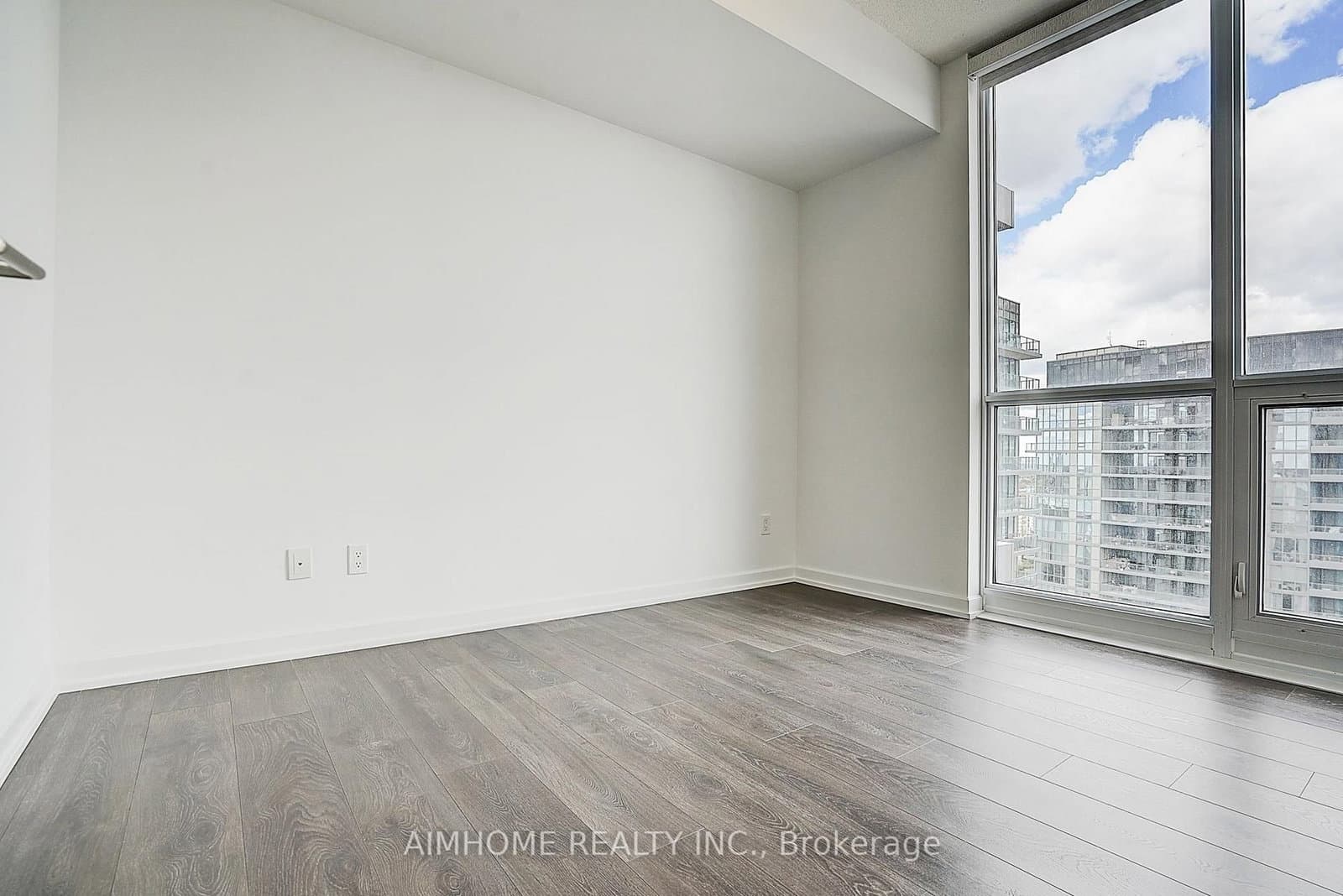 32 Forest Manor Road, Unit 2105 thumbnail 8