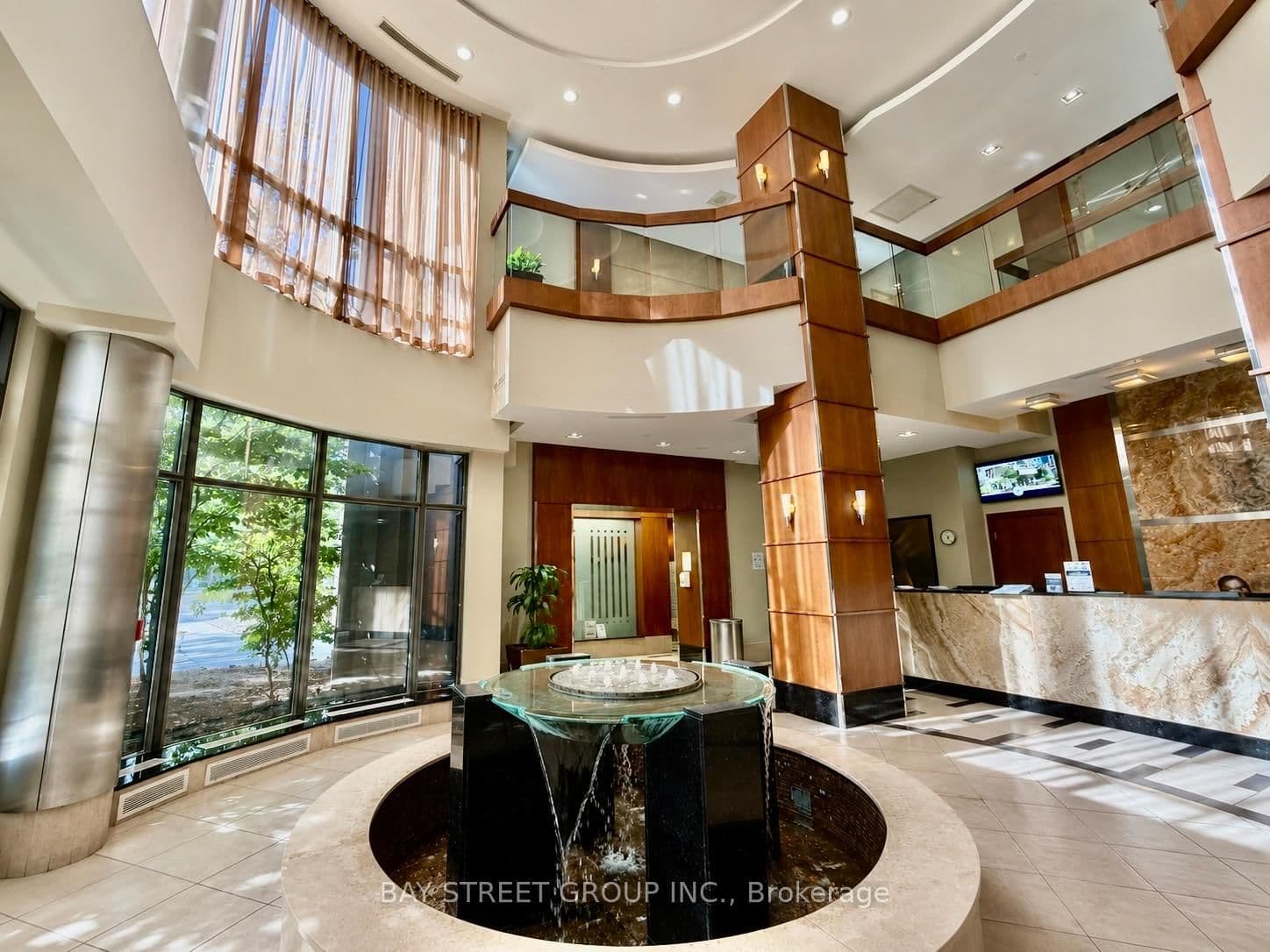 10 Northtown Way, Unit 505 thumbnail 3