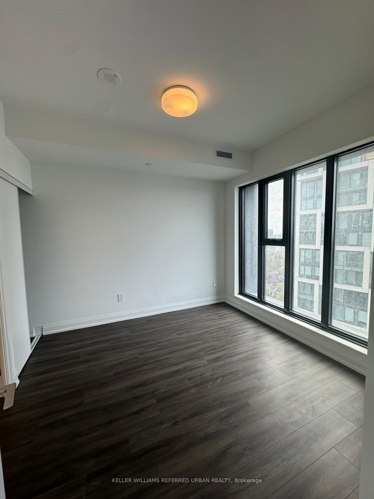 20 Soudan Avenue, Unit 2204 thumbnail 9