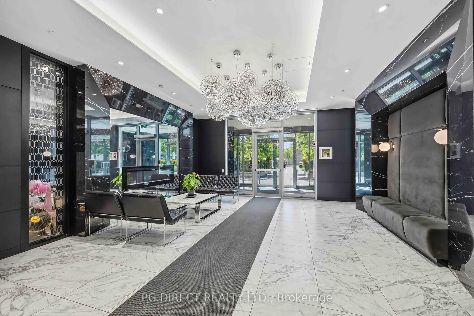 31 Tippett Road, Unit 363 thumbnail 3