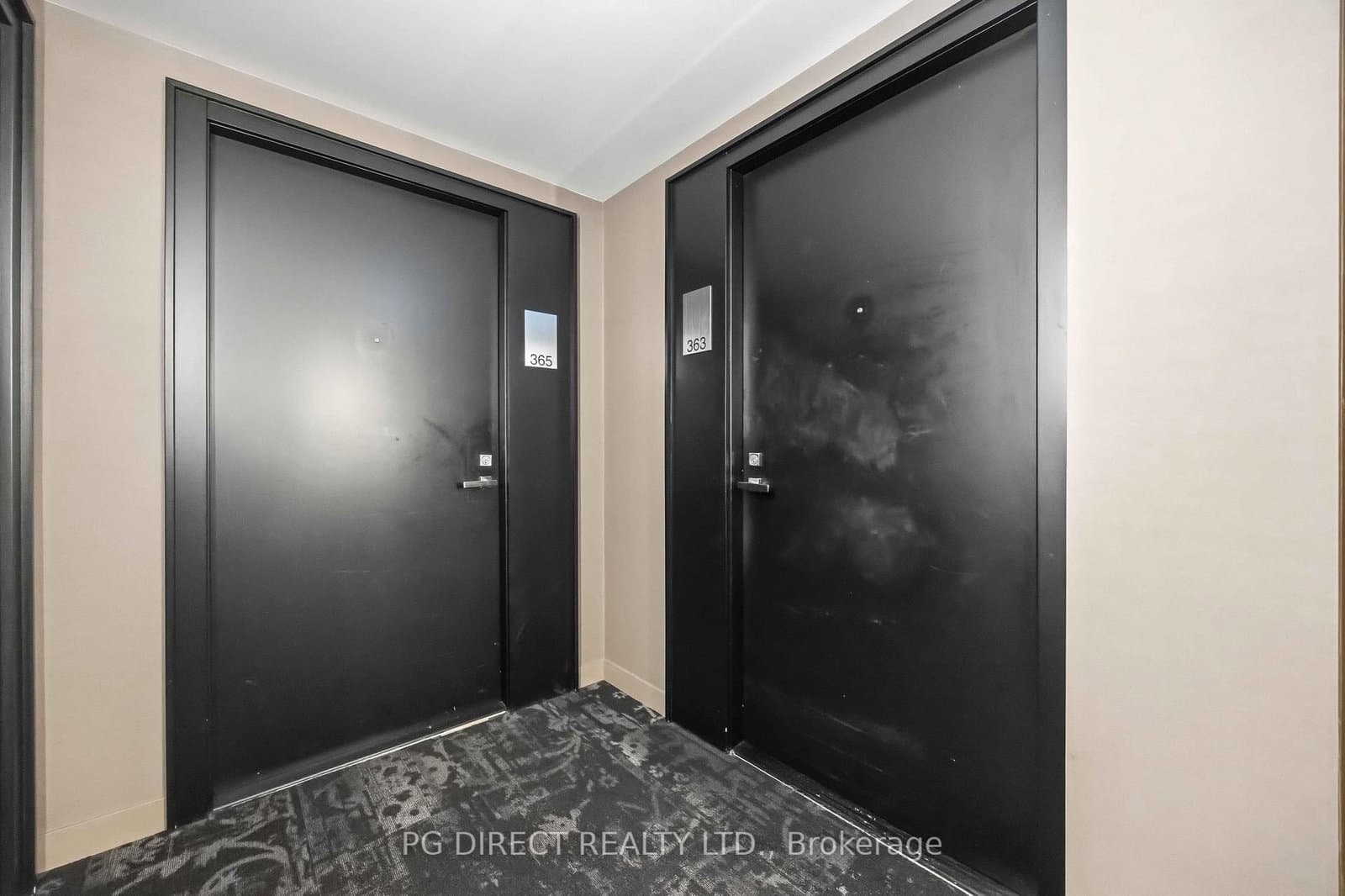 31 Tippett Road, Unit 363 thumbnail 4