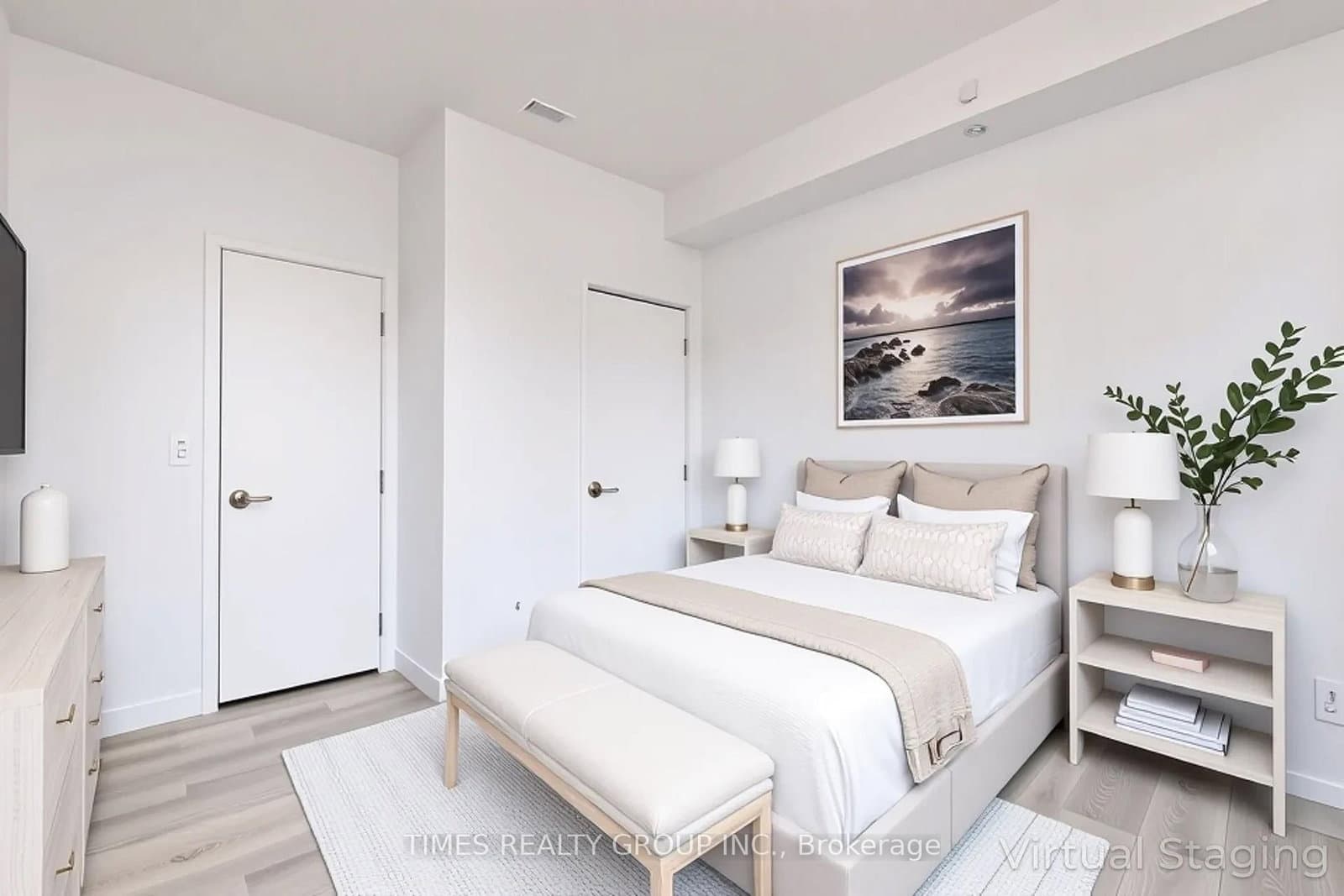 8 Eglinton Avenue E, Unit 1102 thumbnail 3
