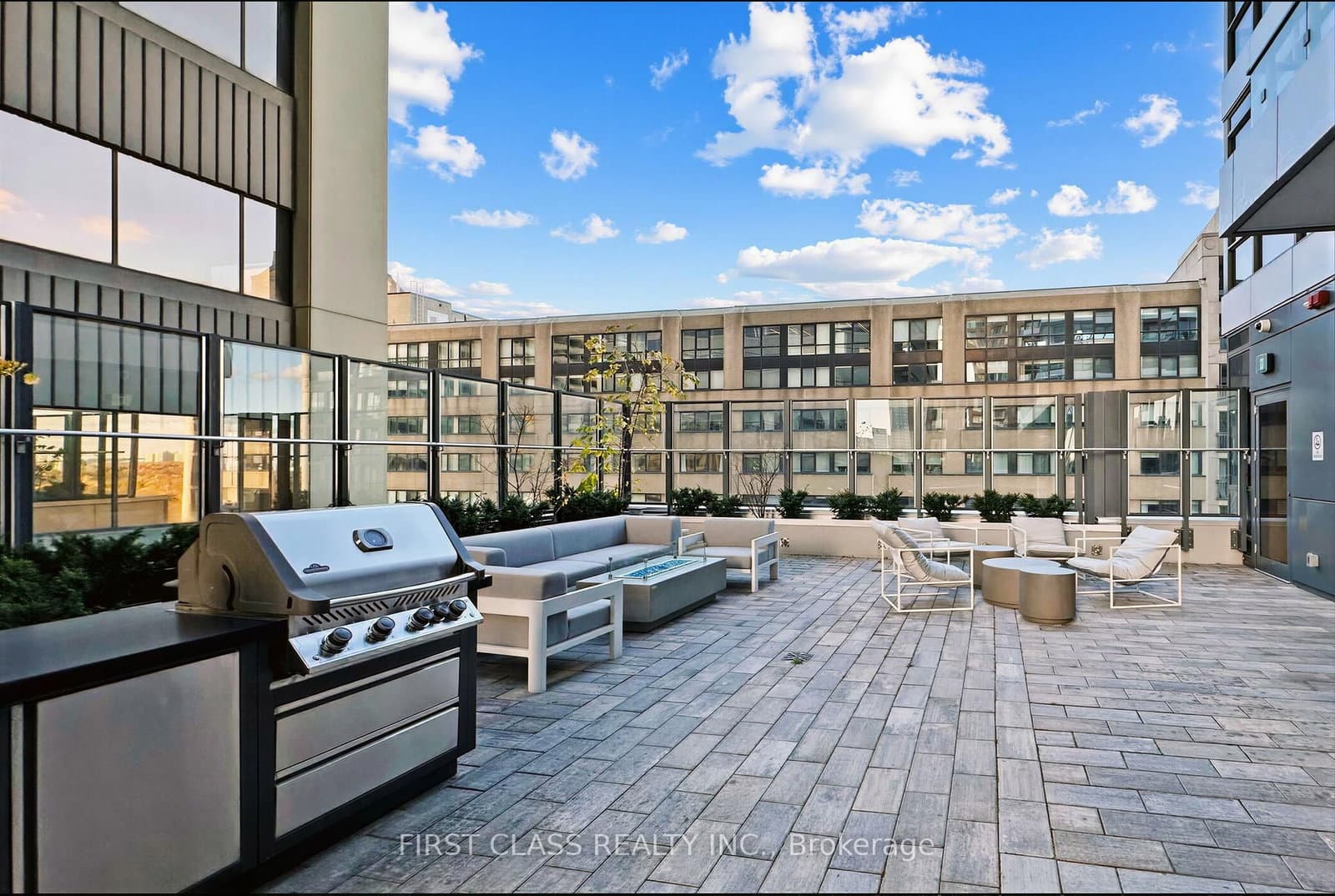 395 Bloor Street E, Unit 4203 thumbnail 28