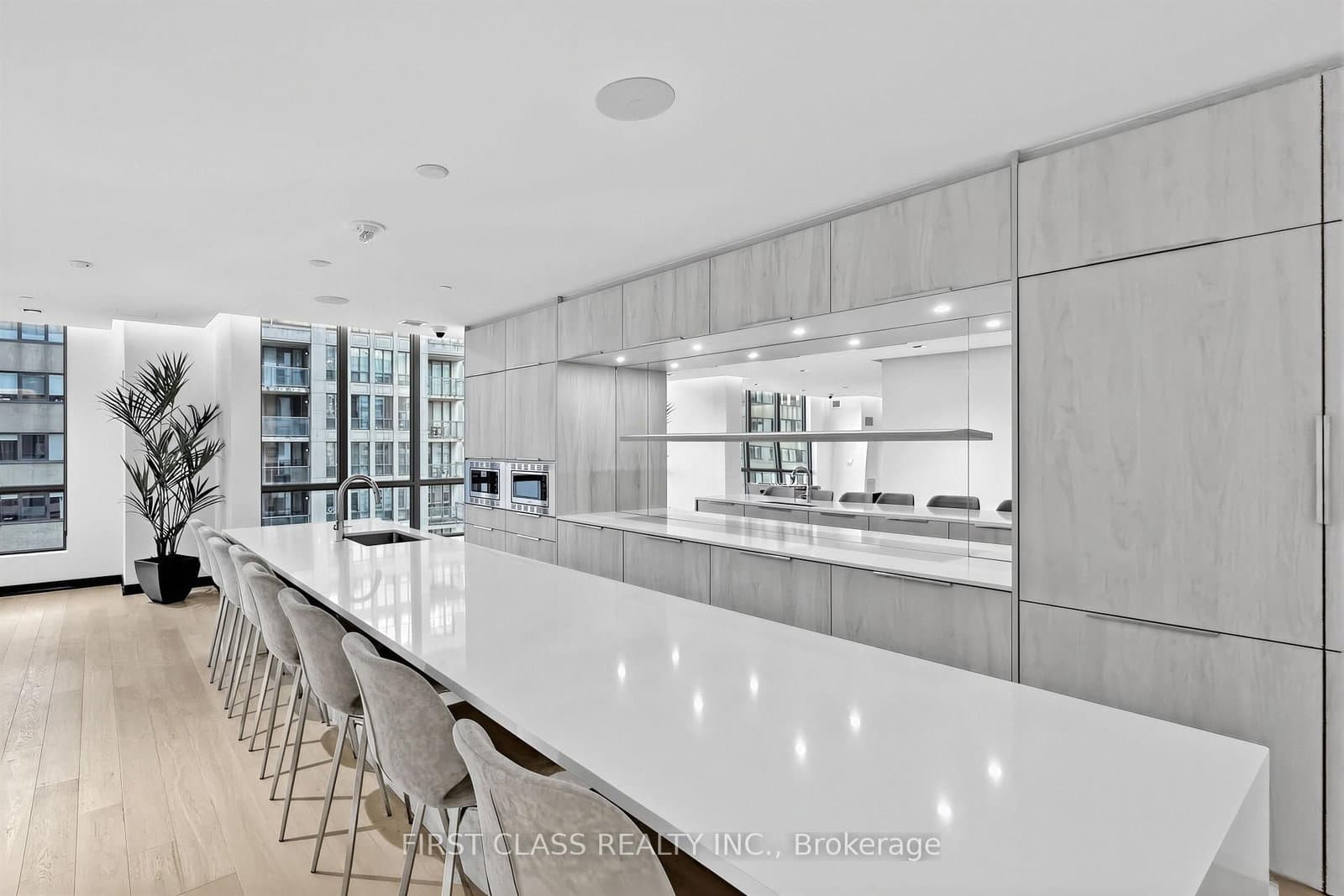 395 Bloor Street E, Unit 4203 thumbnail 30