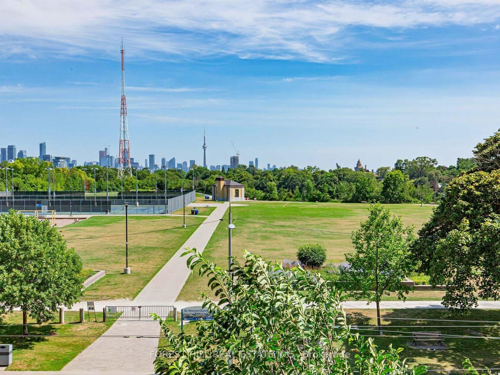 6 Parkwood Avenue, Unit 313 thumbnail 11