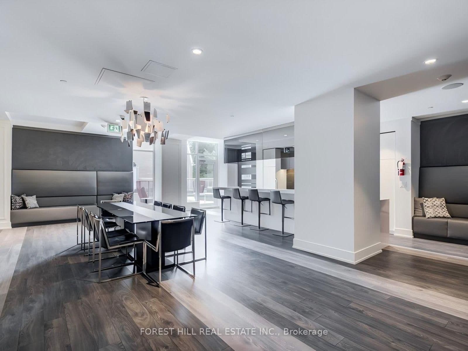 6 Parkwood Avenue, Unit 313 thumbnail 16