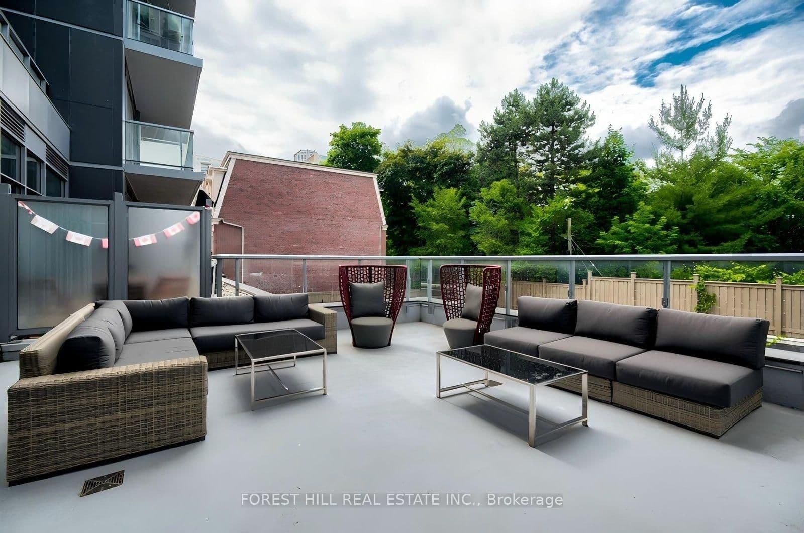6 Parkwood Avenue, Unit 313 thumbnail 17