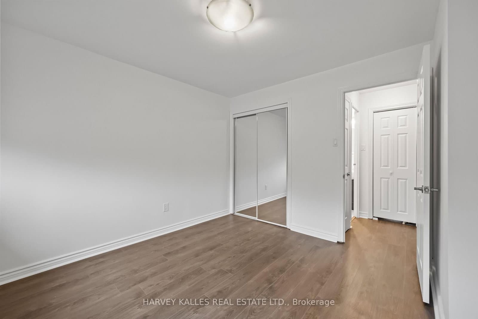 353 Queen Street, Unit 10 thumbnail 17