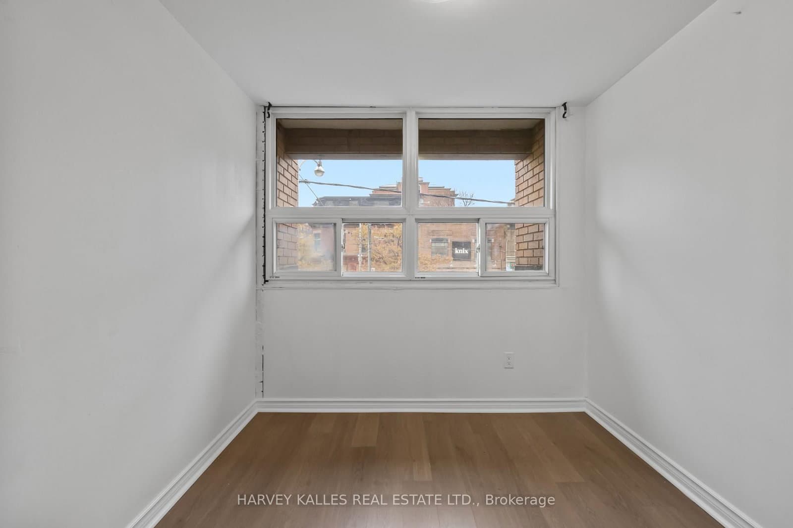 353 Queen Street, Unit 10 thumbnail 18