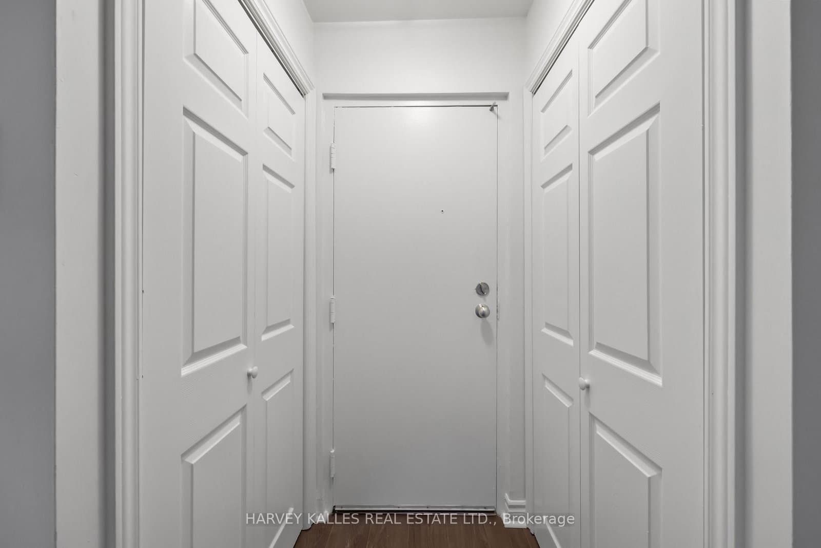 353 Queen Street, Unit 10 thumbnail 2