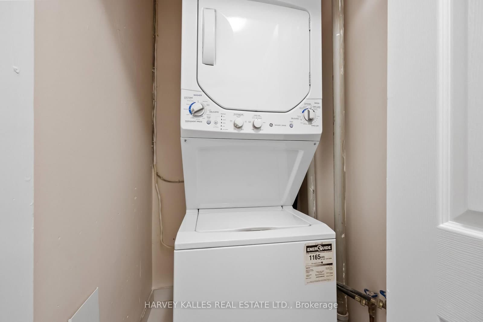 353 Queen Street, Unit 10 thumbnail 3