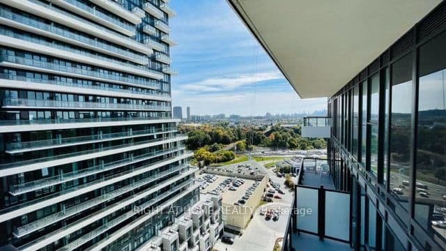 20 Inn On The Park Drive, Unit 1531 thumbnail 19