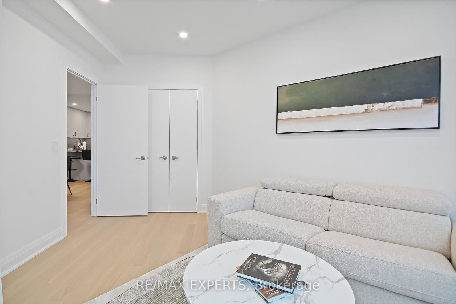 208 Queens Quay W, Unit 2011 thumbnail 24