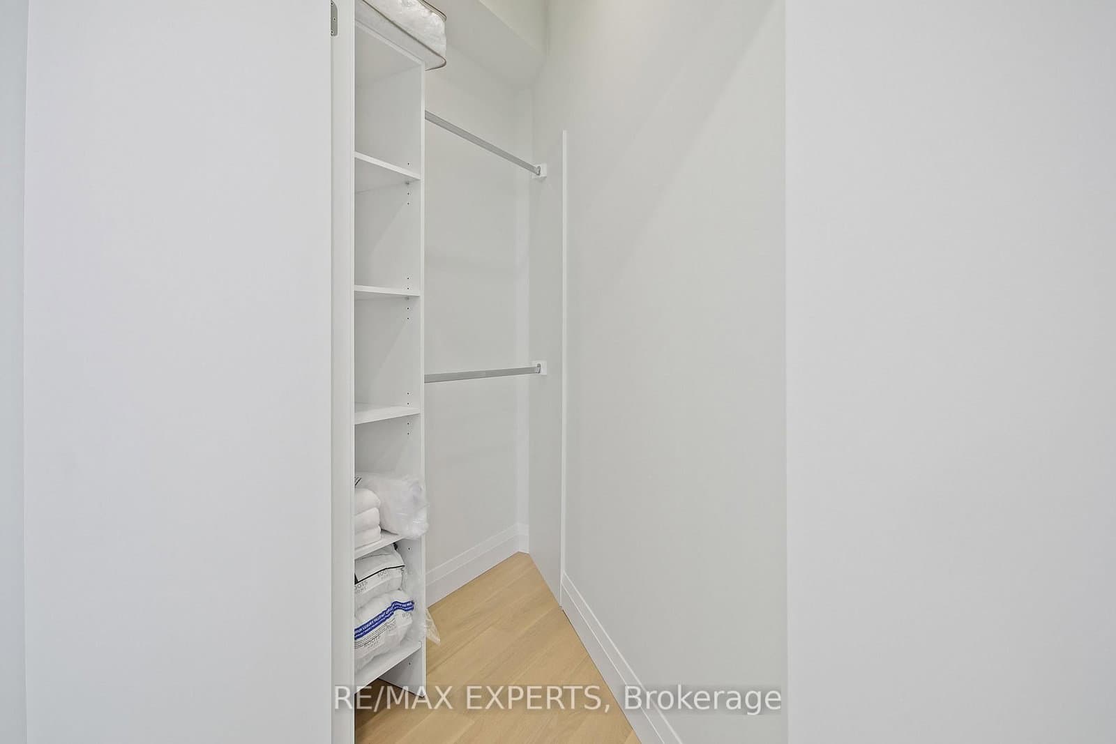 208 Queens Quay W, Unit 2011 thumbnail 26
