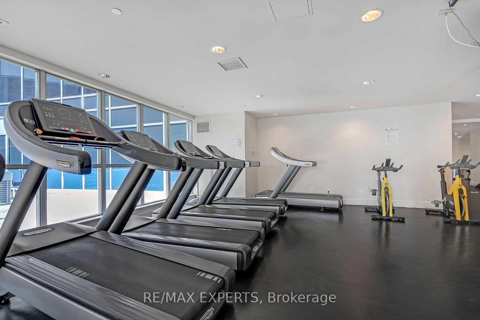 208 Queens Quay W, Unit 2011 thumbnail 31