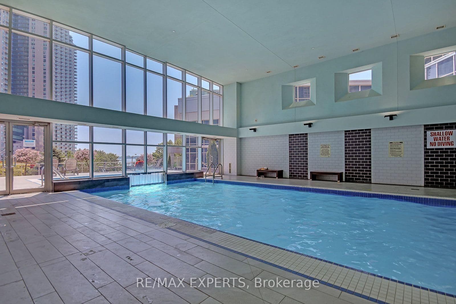 208 Queens Quay W, Unit 2011 thumbnail 34