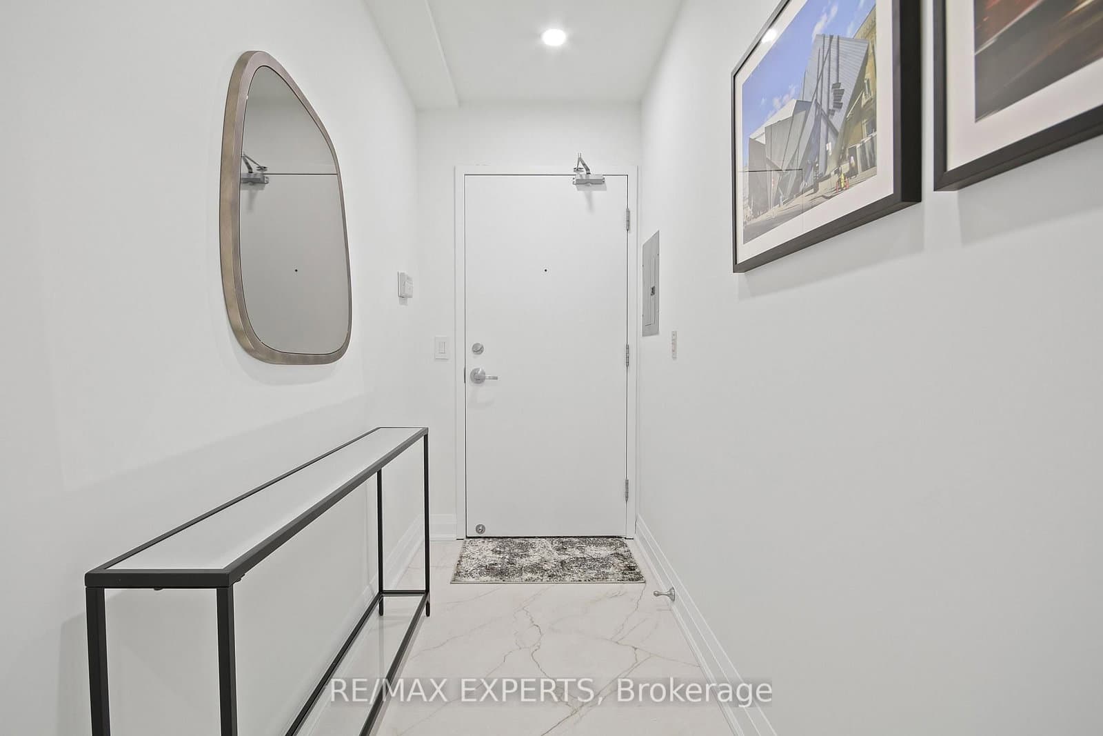 208 Queens Quay W, Unit 2011 thumbnail 4