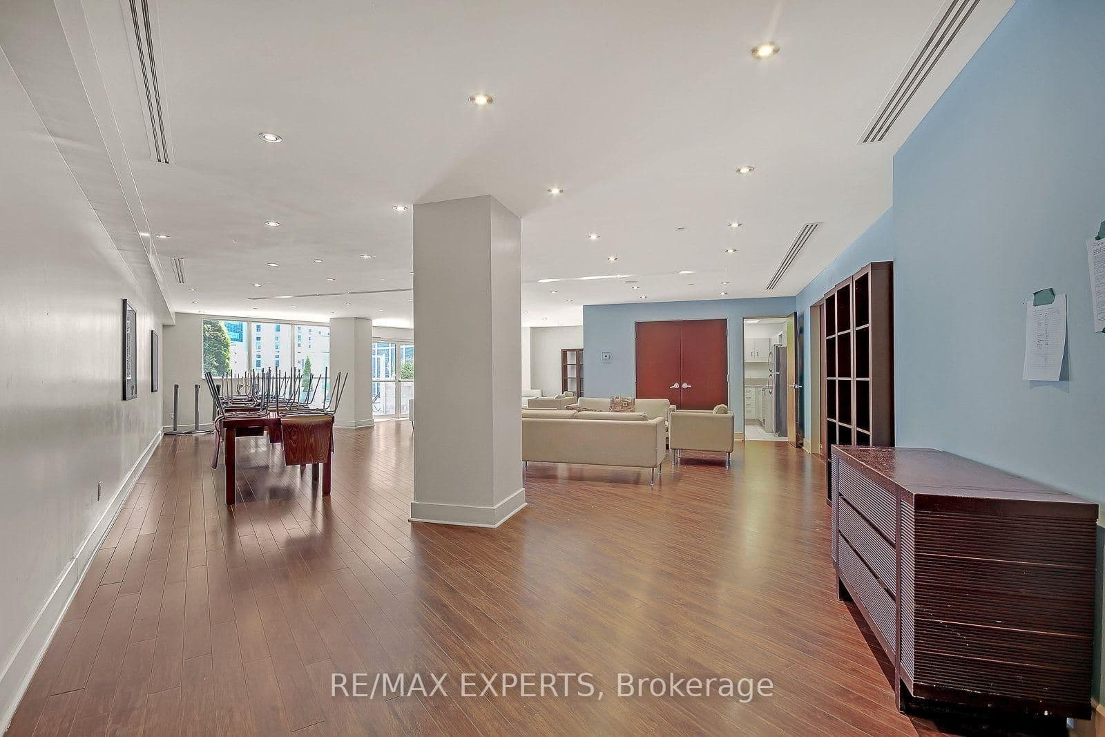 208 Queens Quay W, Unit 2011 thumbnail 40