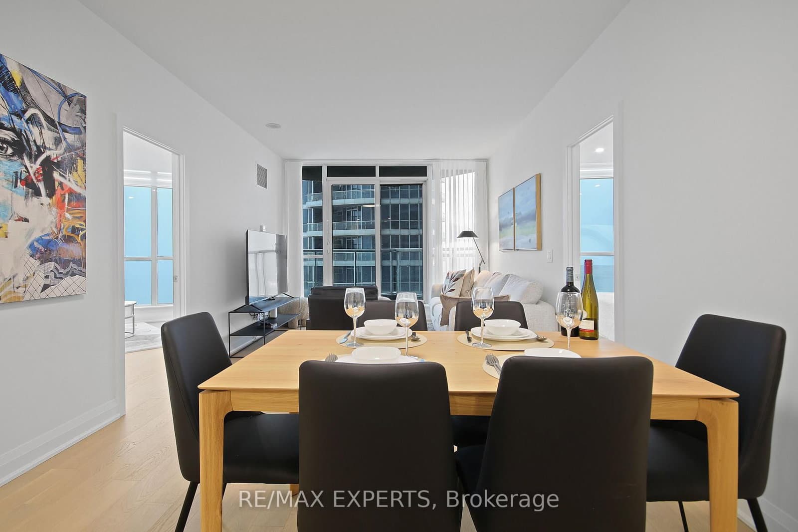 208 Queens Quay W, Unit 2011 thumbnail 9