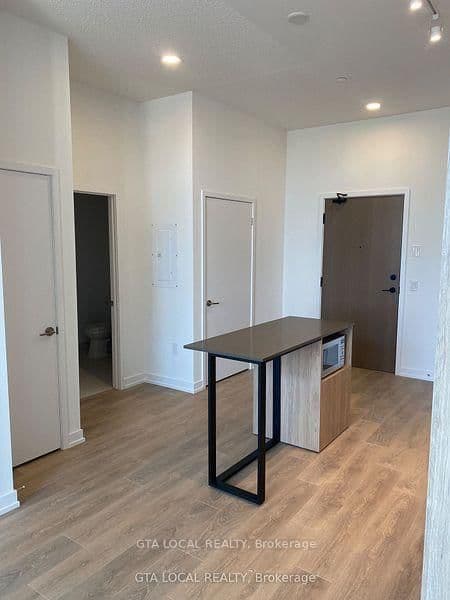 34 Tubman Avenue, Unit 406 thumbnail 16