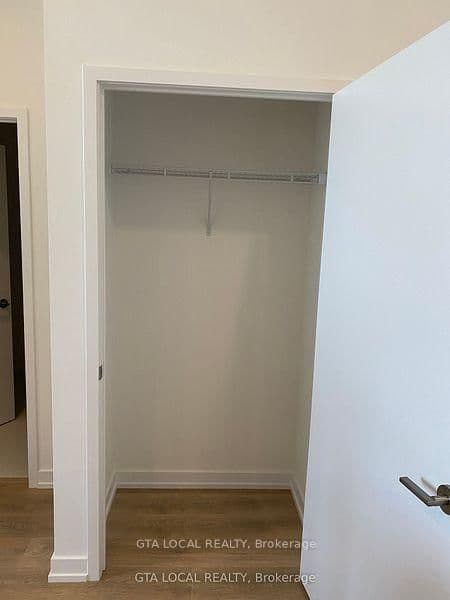 34 Tubman Avenue, Unit 406 thumbnail 17