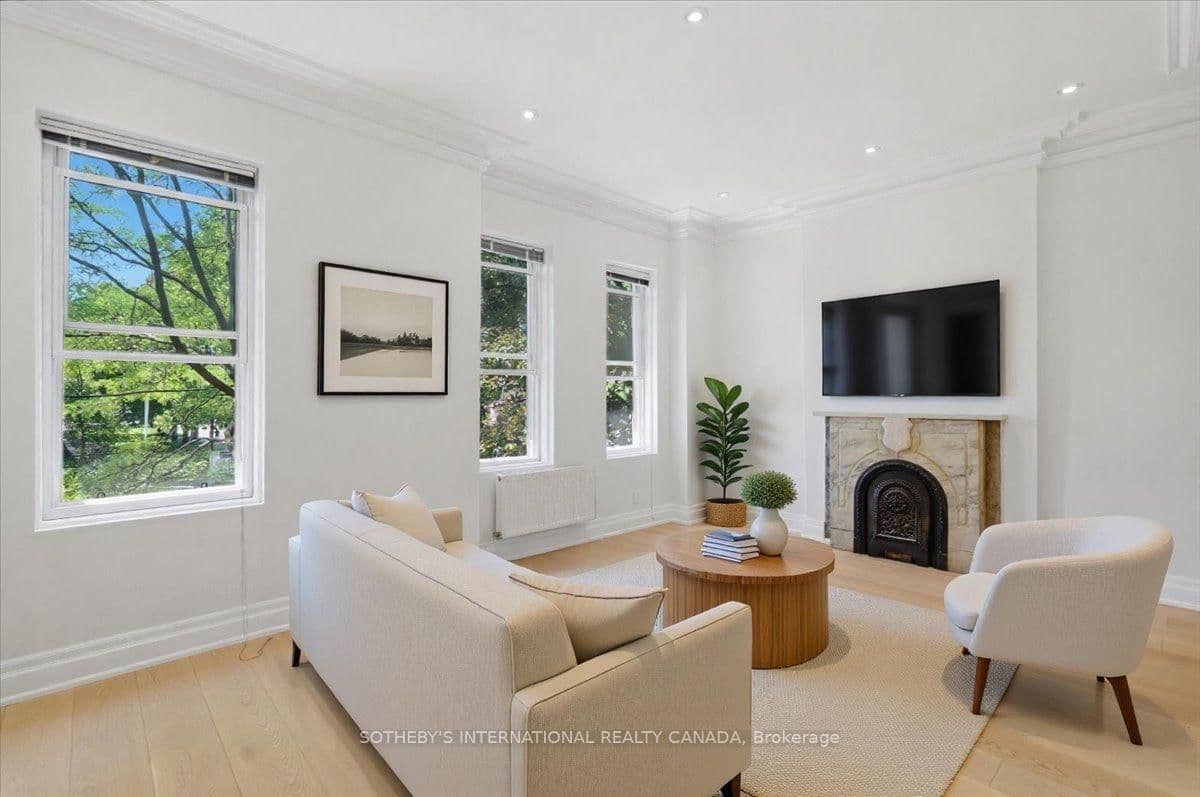 33 Rose Avenue thumbnail 18